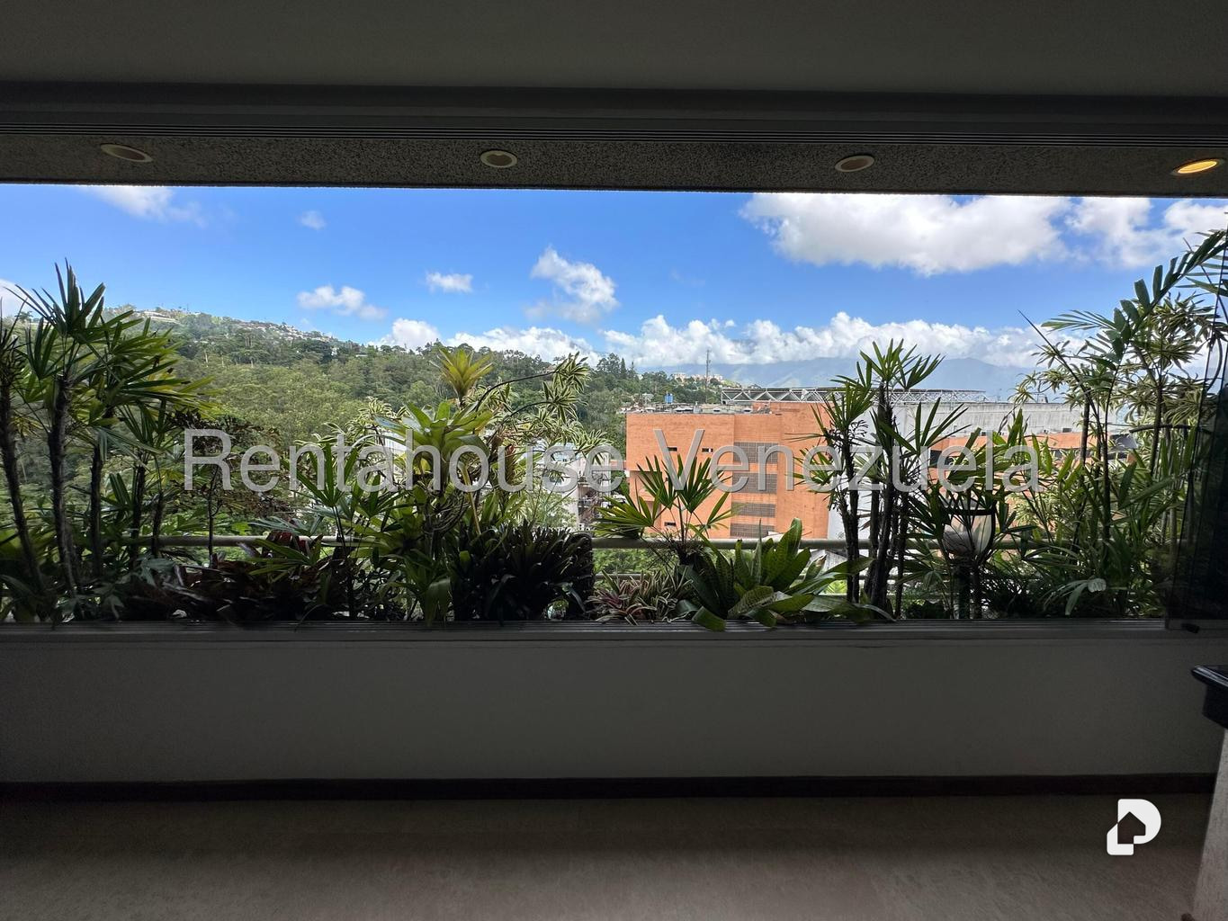 Apartamento en Lomas de La Lagunita, Caracas – 13