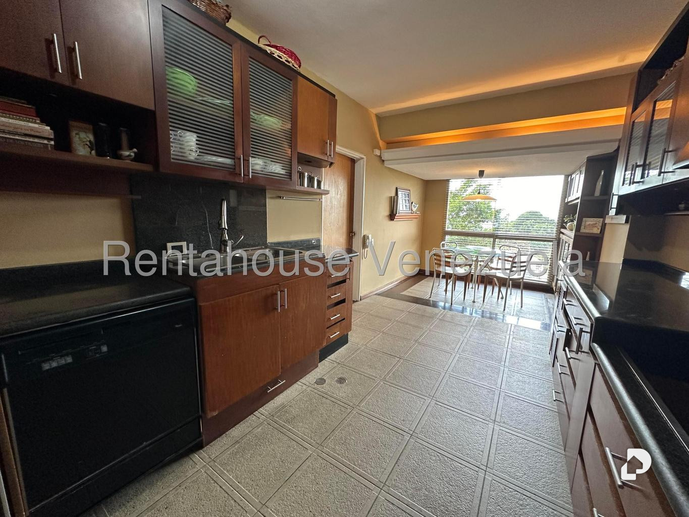 Apartamento en Lomas de La Lagunita, Caracas – 24