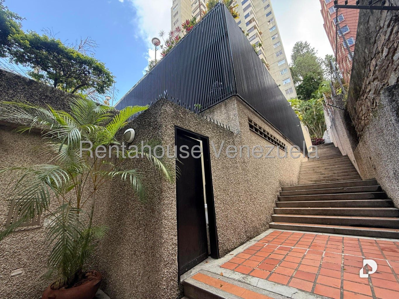 Apartment in Los Naranjos (del Cafetal), Caracas – 2