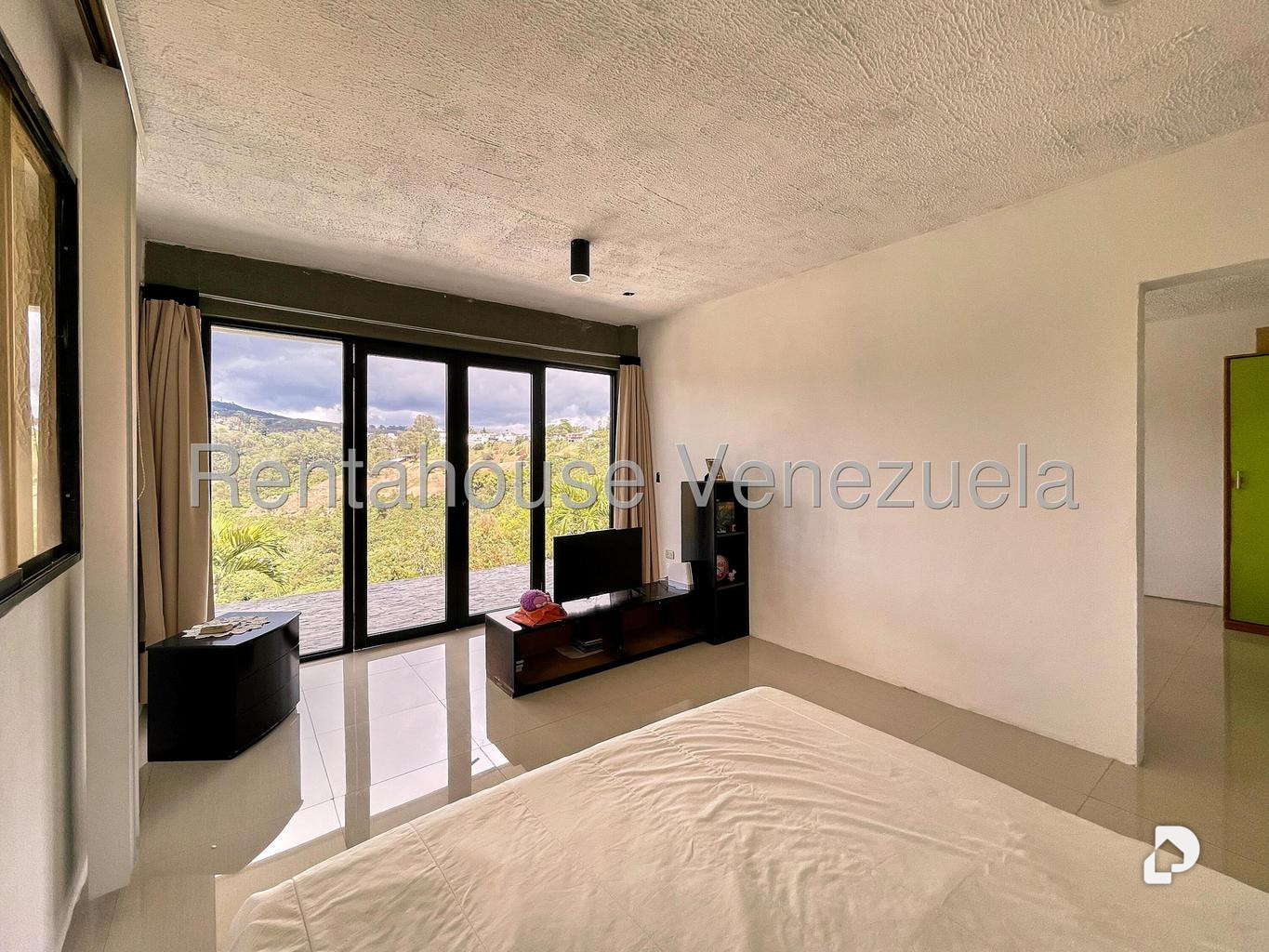 Casa en Club de Campo, San Antonio de Los Altos – 28
