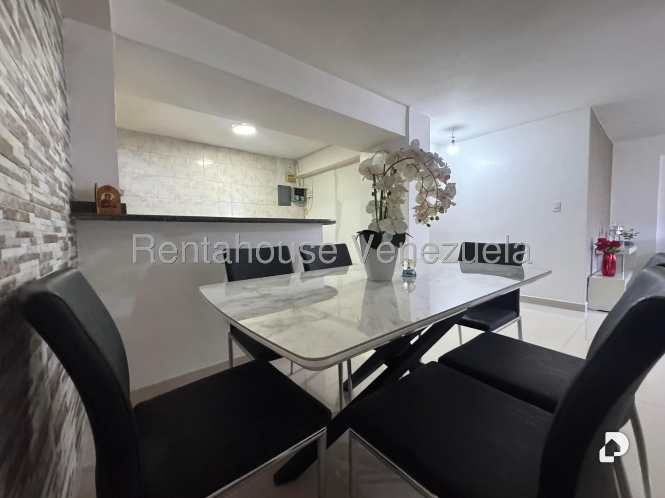 Apartamento en Santa Inés, Caracas – 12
