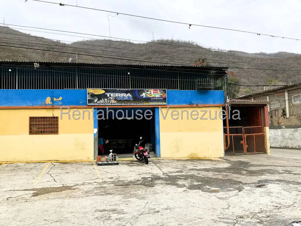 Warehouse in Petare, Caracas - 1