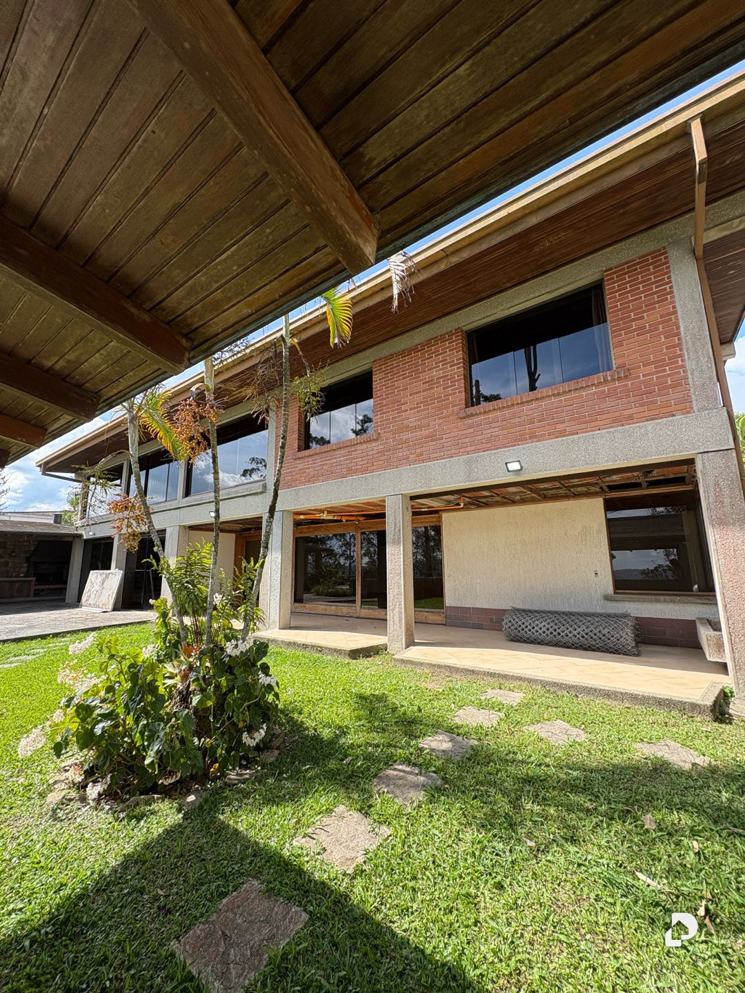 House in Los Guayabitos, Caracas – 31