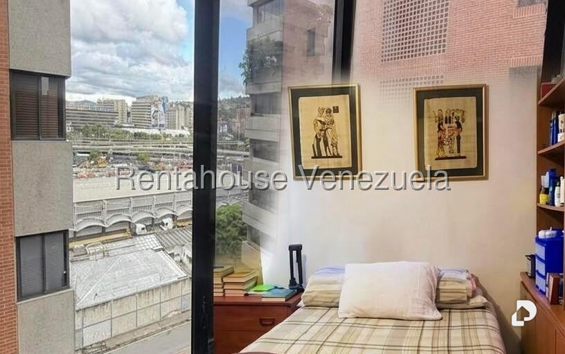 Apartamento en El Rosal, Caracas – 18