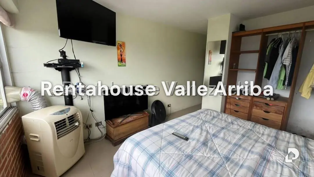 Apartamento en Miravila, Caracas – 17