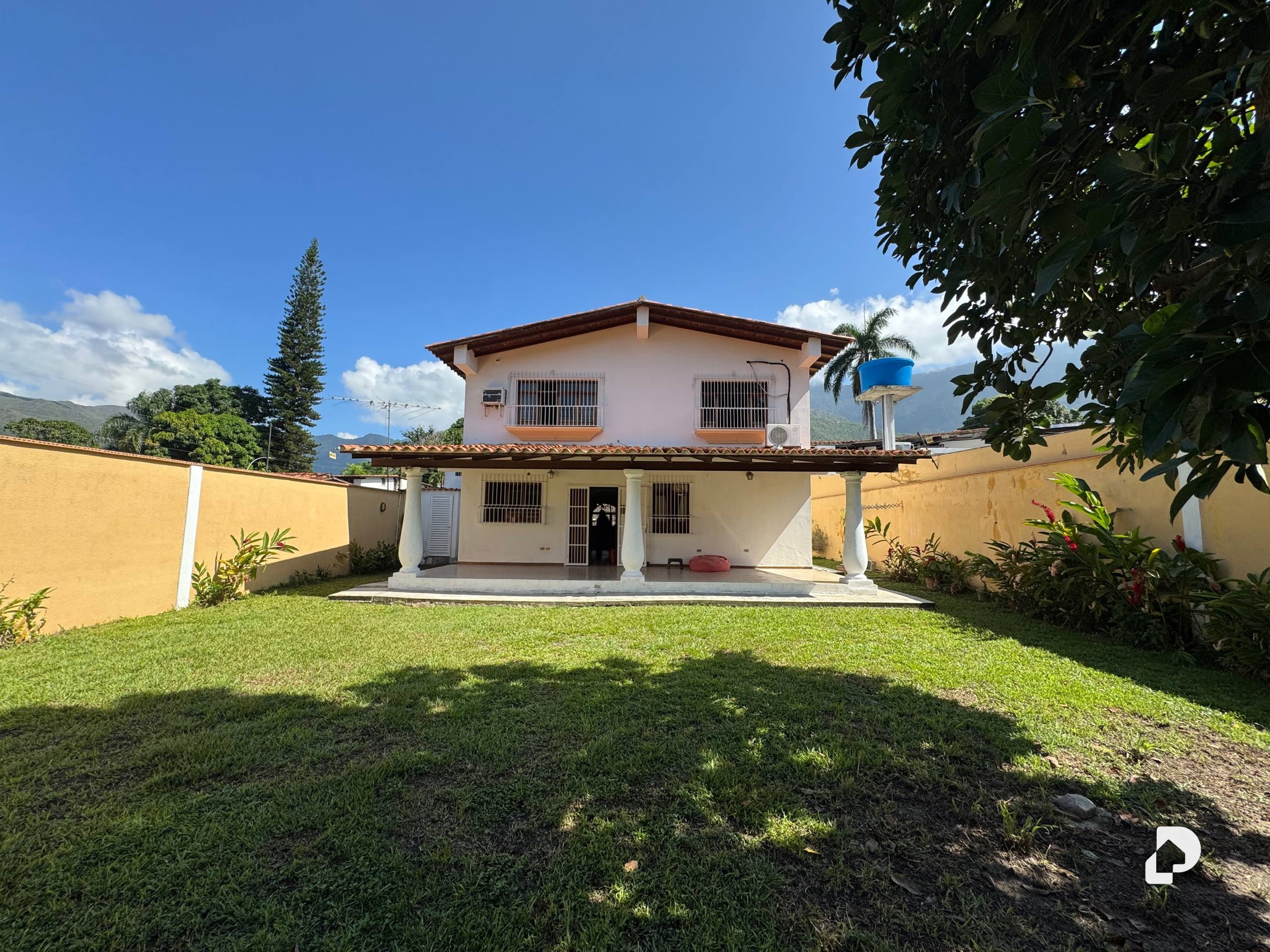 Casa en Urbanización El Castaño, Maracay – 3