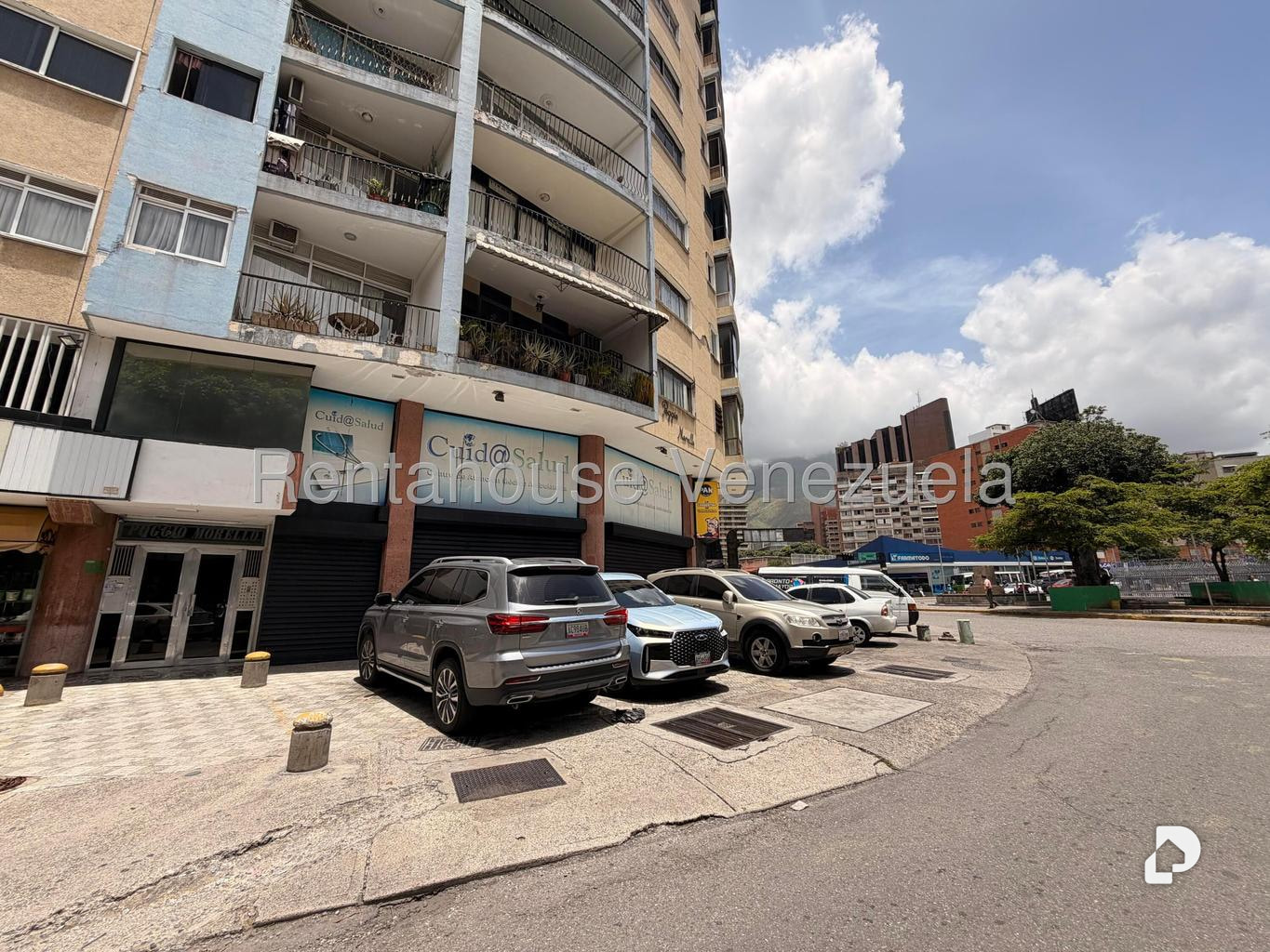 Local comercial en La Carlota, Caracas – 3