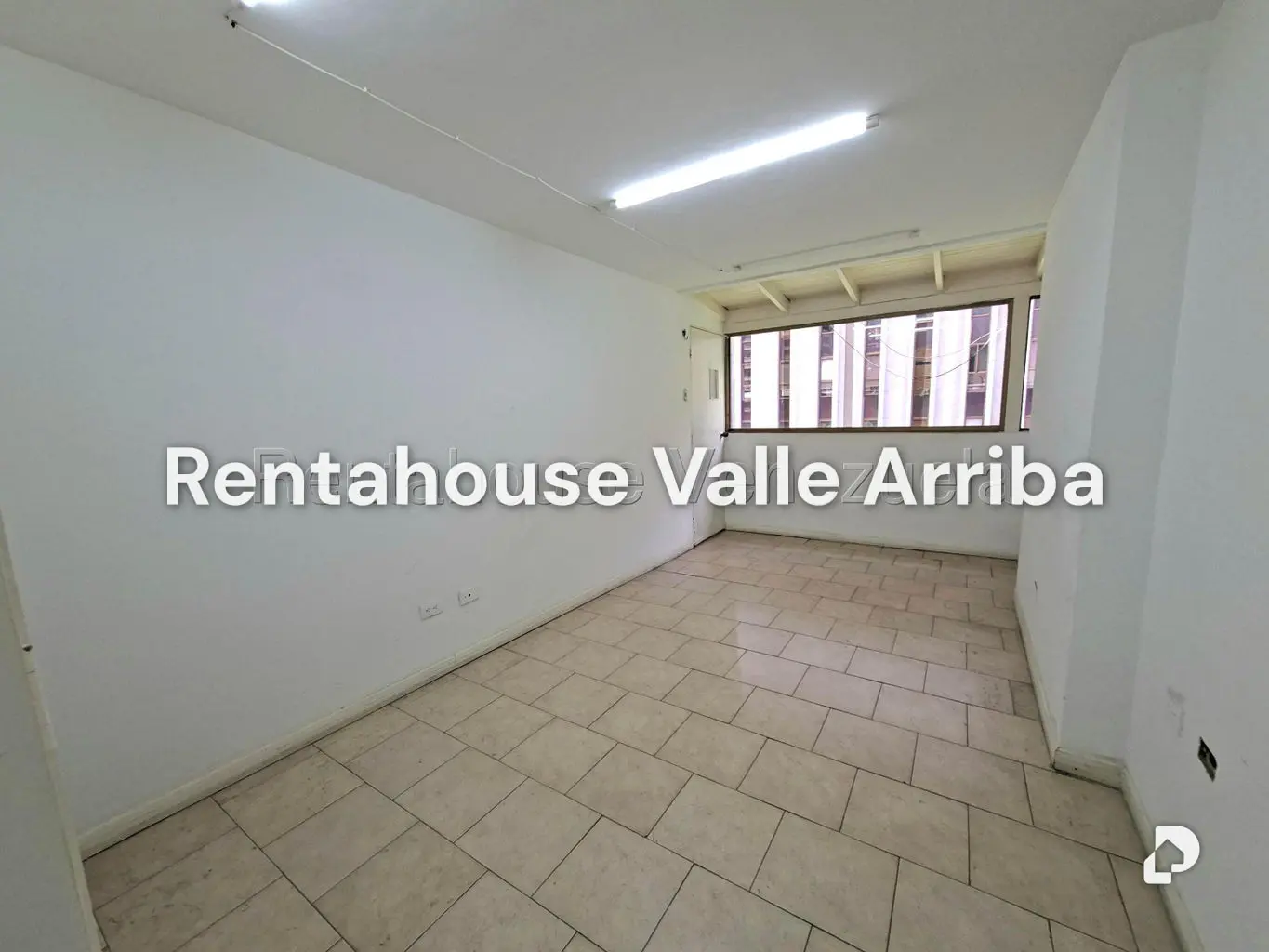 Apartamento en Los Palos Grandes, Caracas – 14