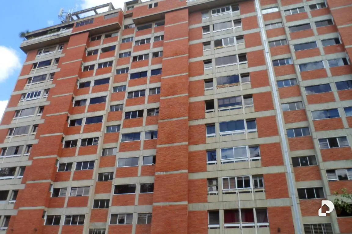 Apartamento en Las Mesetas de Santa Rosa de Lima, Caracas – 1
