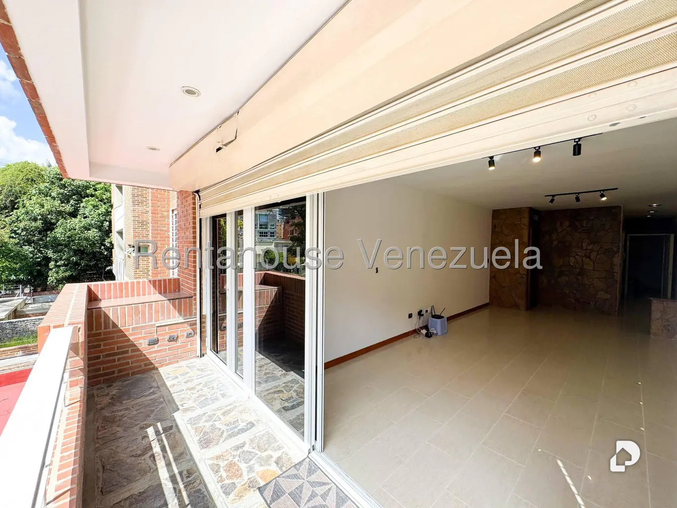 Apartamento en Los Naranjos de las Mercedes, Caracas – 13