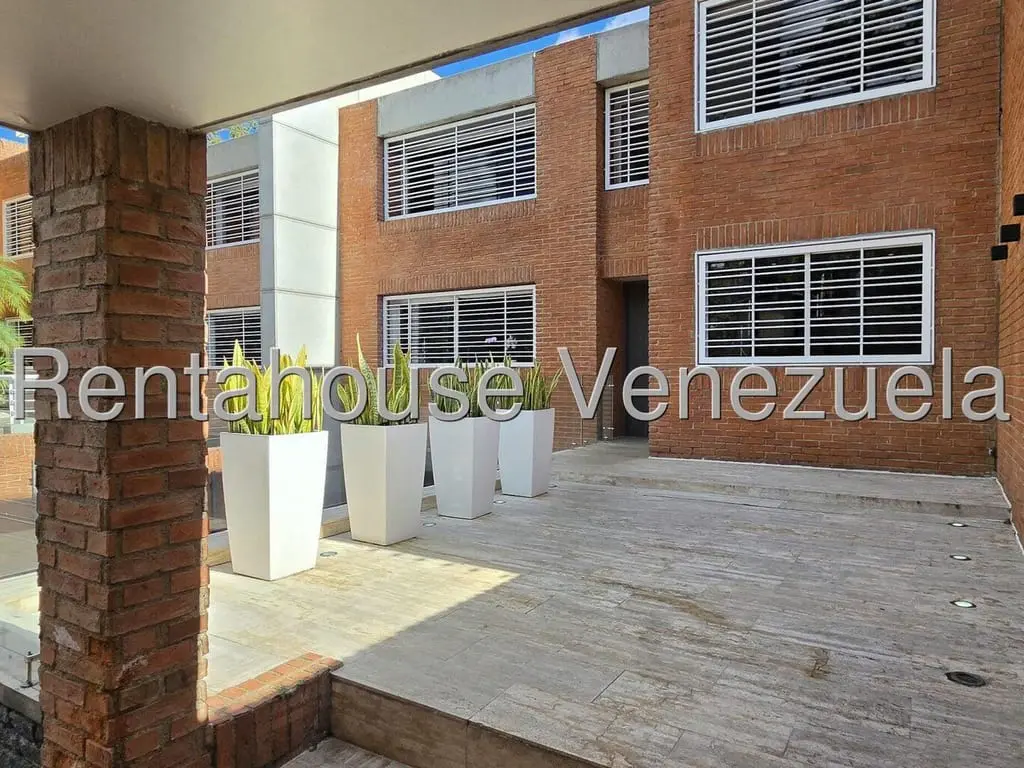 Casa en La Lagunita Country Club, Caracas - 1