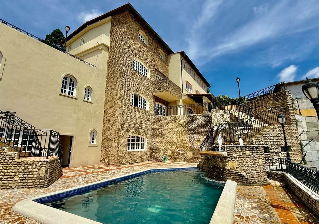 Casa en Alto Hatillo, Caracas - 1
