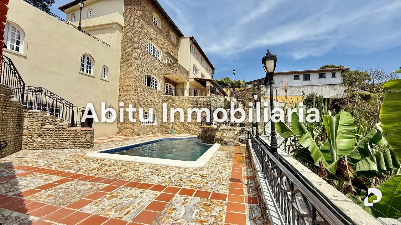 Casa en Alto Hatillo, Caracas – 2