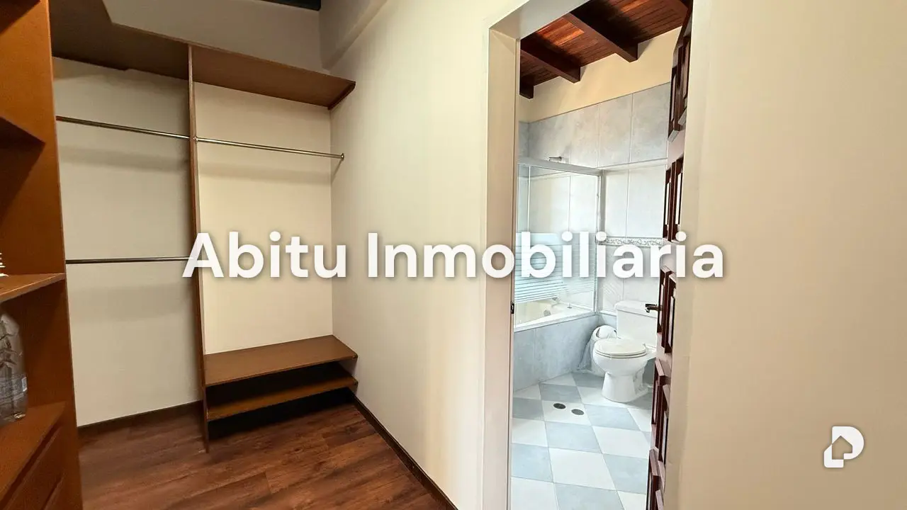 Casa en Alto Hatillo, Caracas – 22