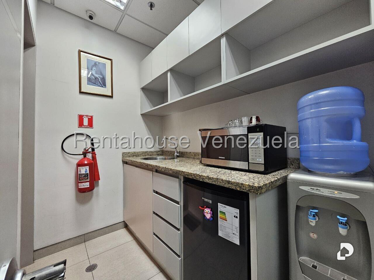 Oficina en Parroquia La Candelaria, Caracas – 14