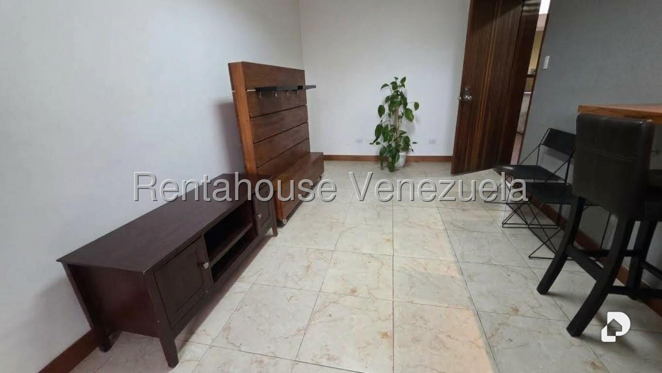 Oficina en Los Palos Grandes, Caracas – 4
