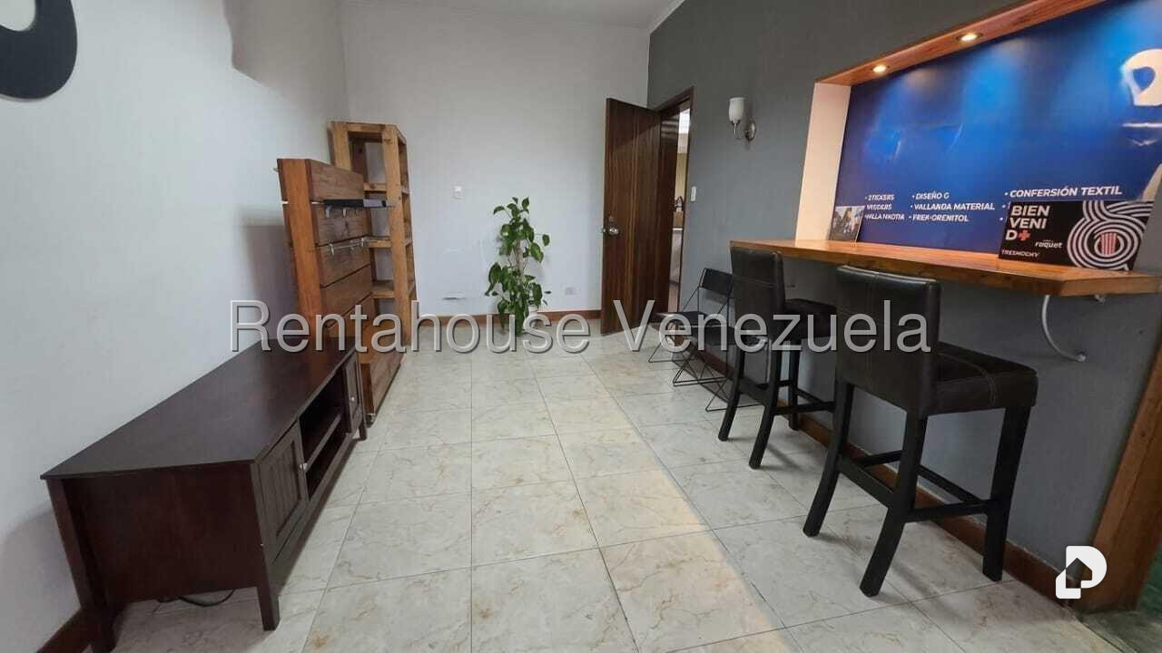 Oficina en Los Palos Grandes, Caracas – 3