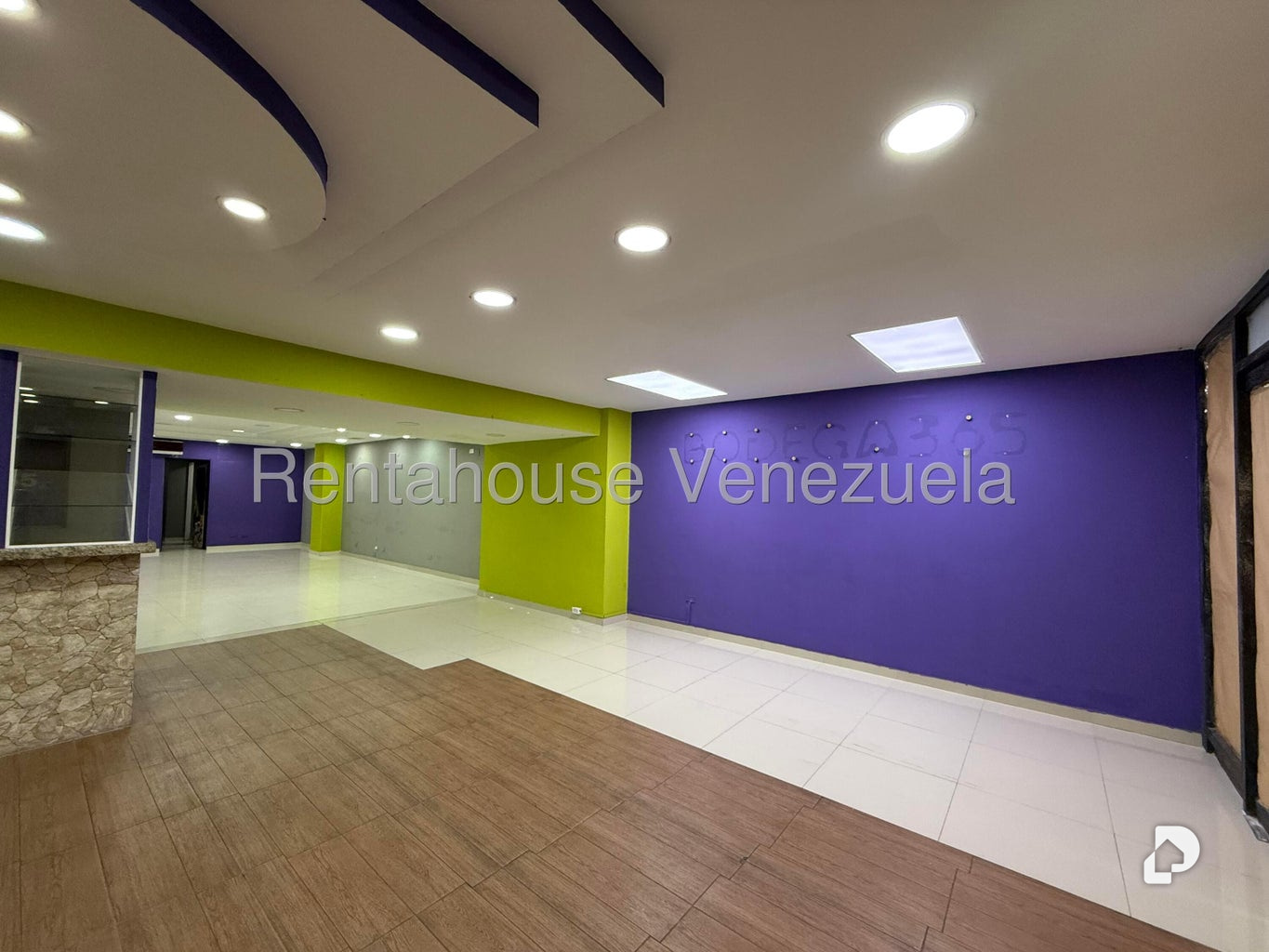 Local comercial en Santa Rosa de Lima, Caracas