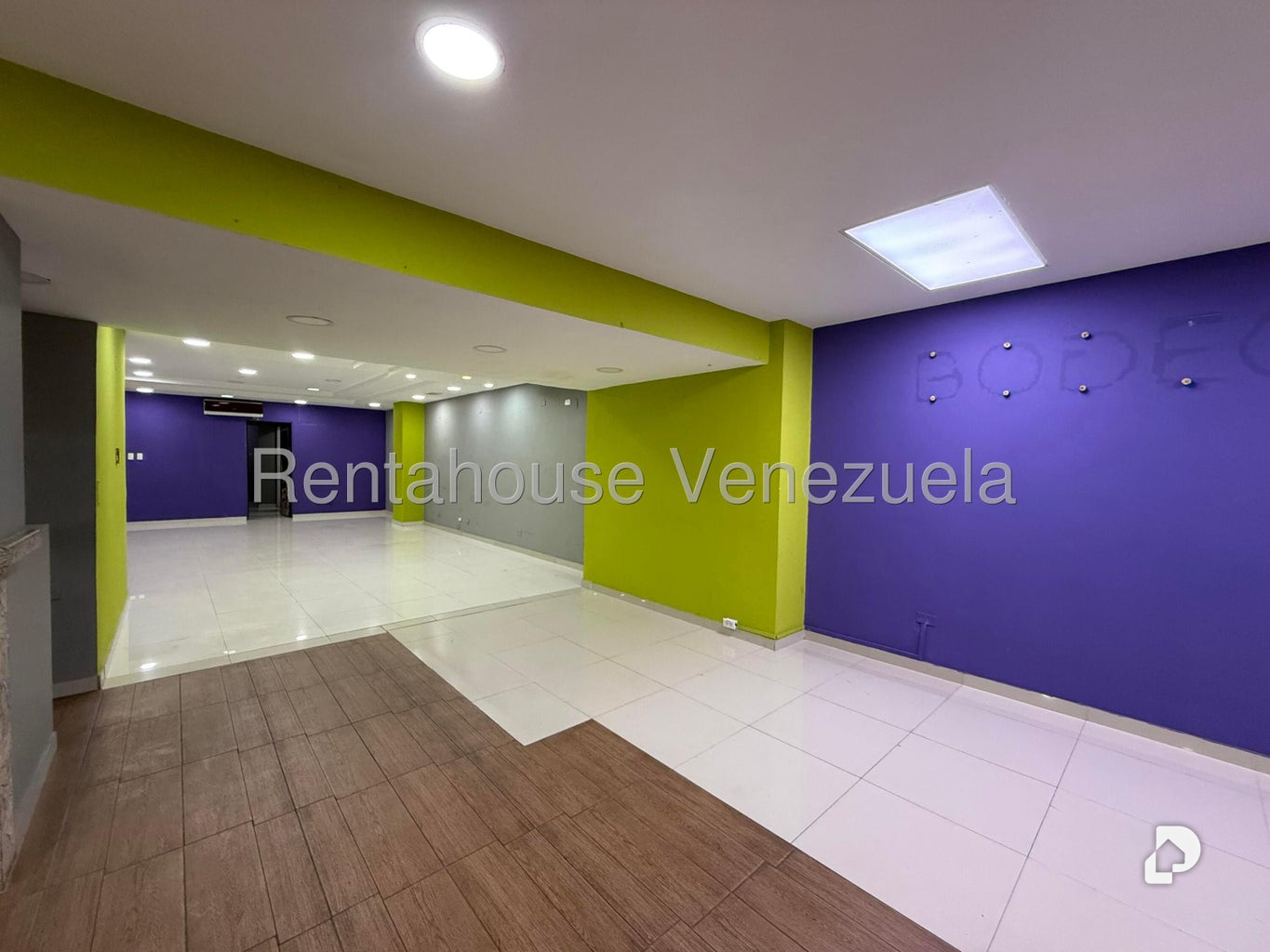 Local comercial en Santa Rosa de Lima, Caracas