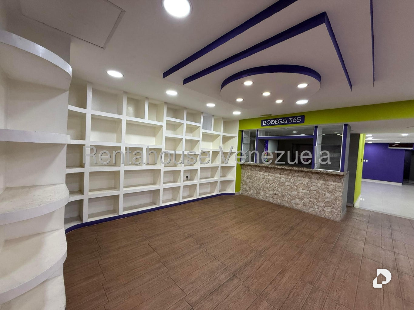 Local comercial en Santa Rosa de Lima, Caracas