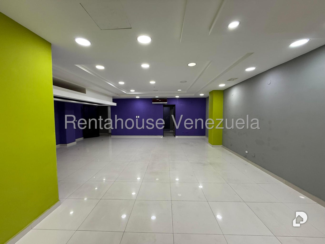 Local comercial en Santa Rosa de Lima, Caracas