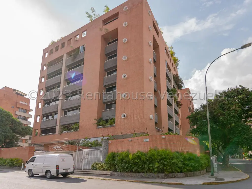 Apartment in Campo Alegre, Caracas - 1