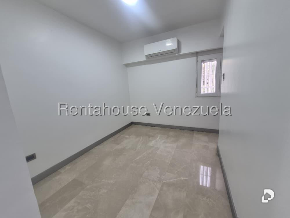 Apartamento en La Boyera, Caracas – 30