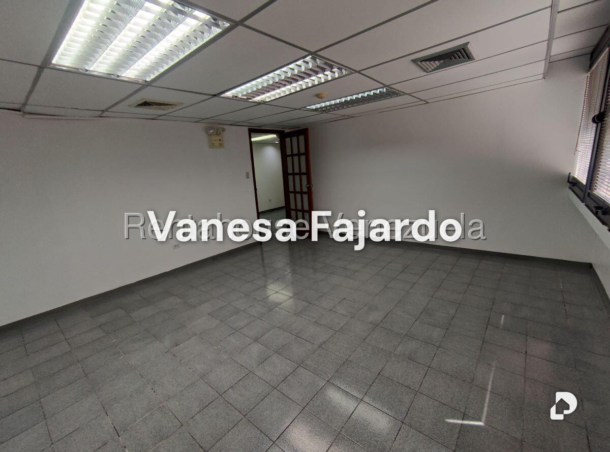 Oficina en Los Ruices, Caracas – 30