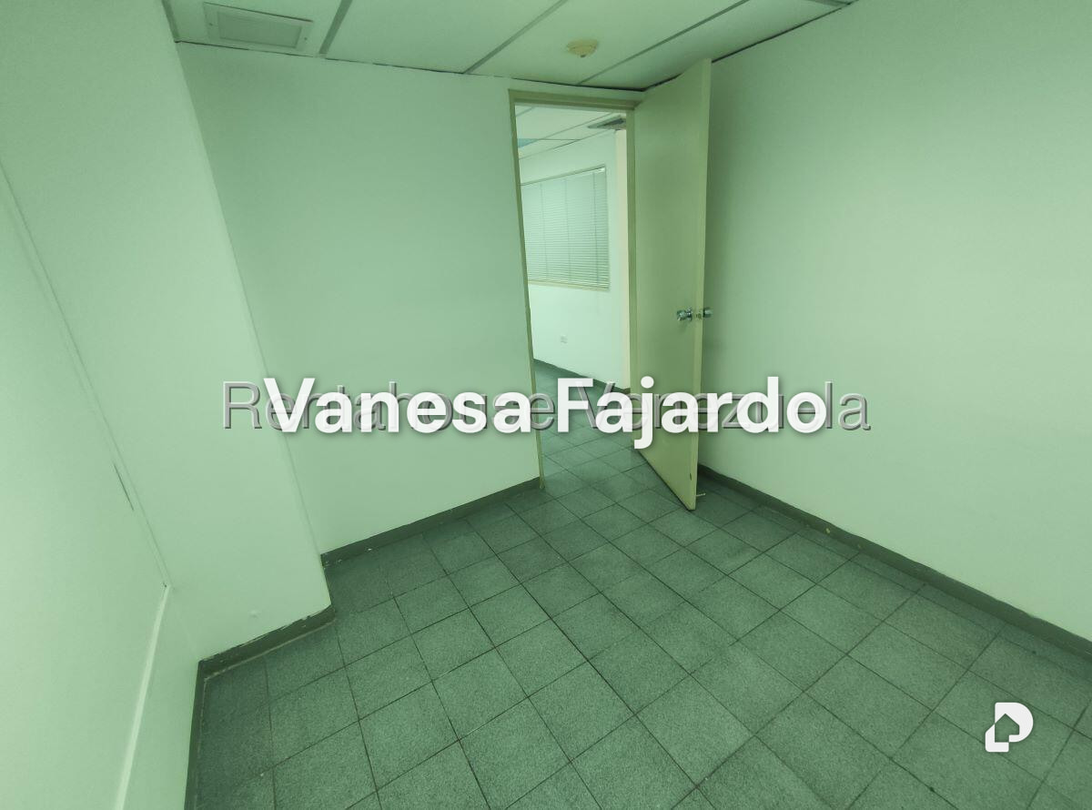 Oficina en Los Ruices, Caracas – 12