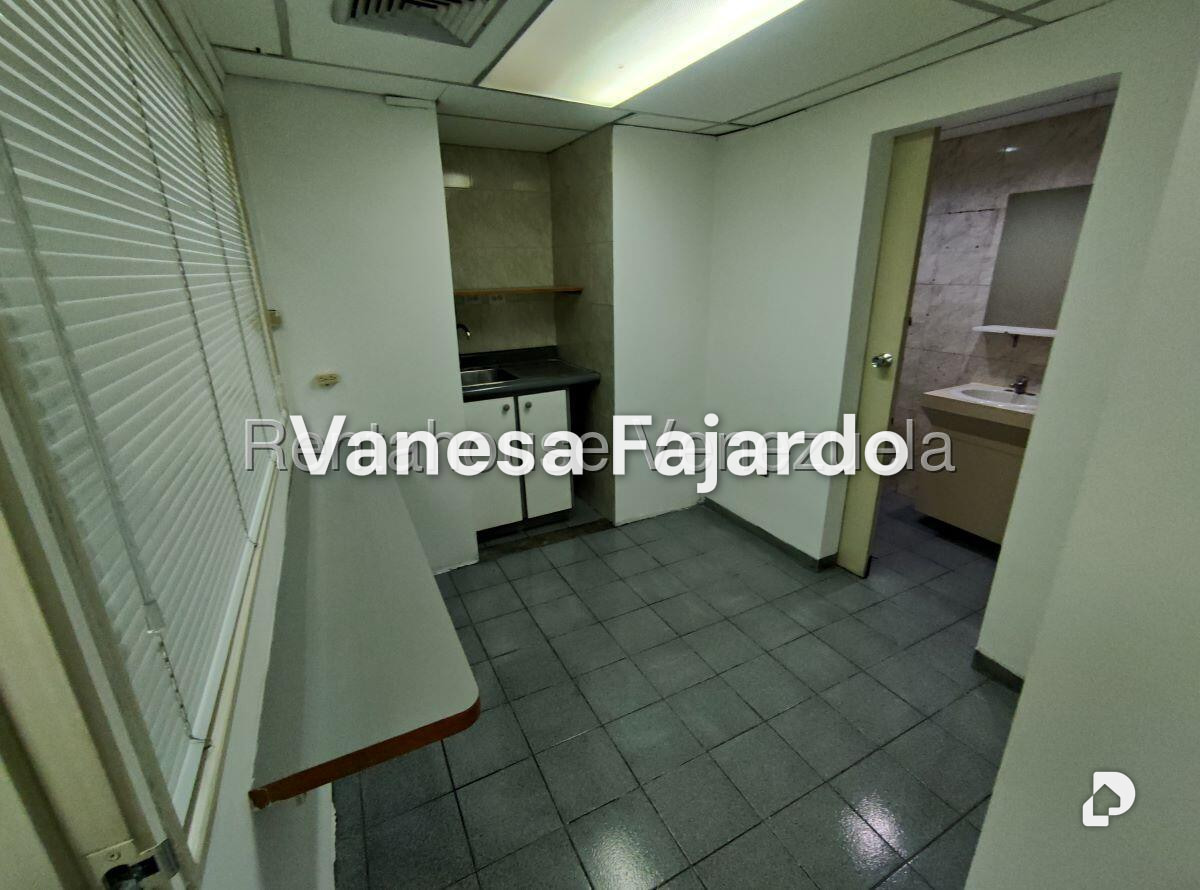 Oficina en Los Ruices, Caracas – 15