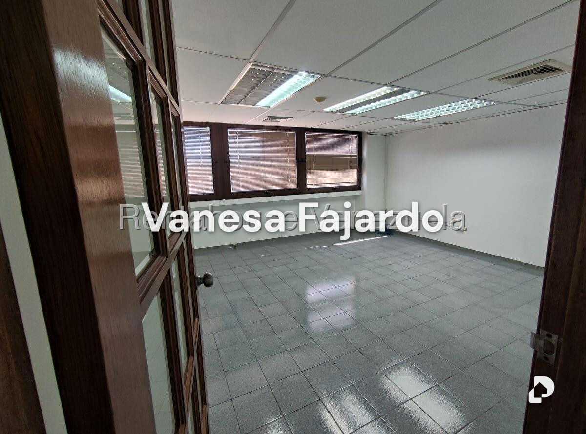 Oficina en Los Ruices, Caracas – 28