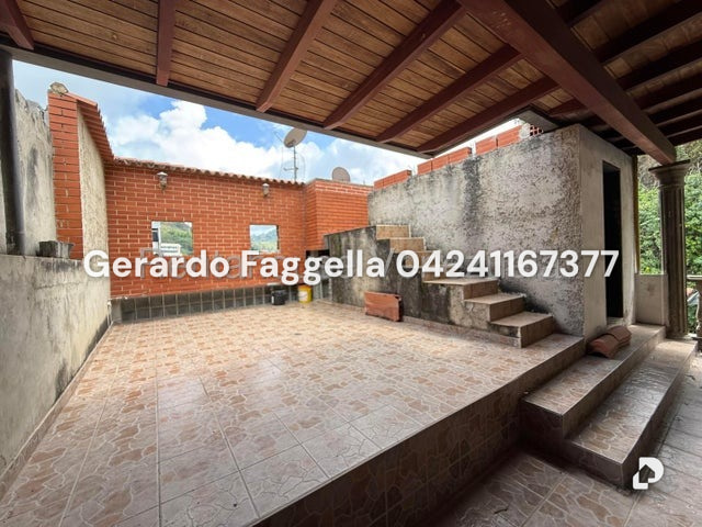 Casa en La Trinidad, Caracas – 24