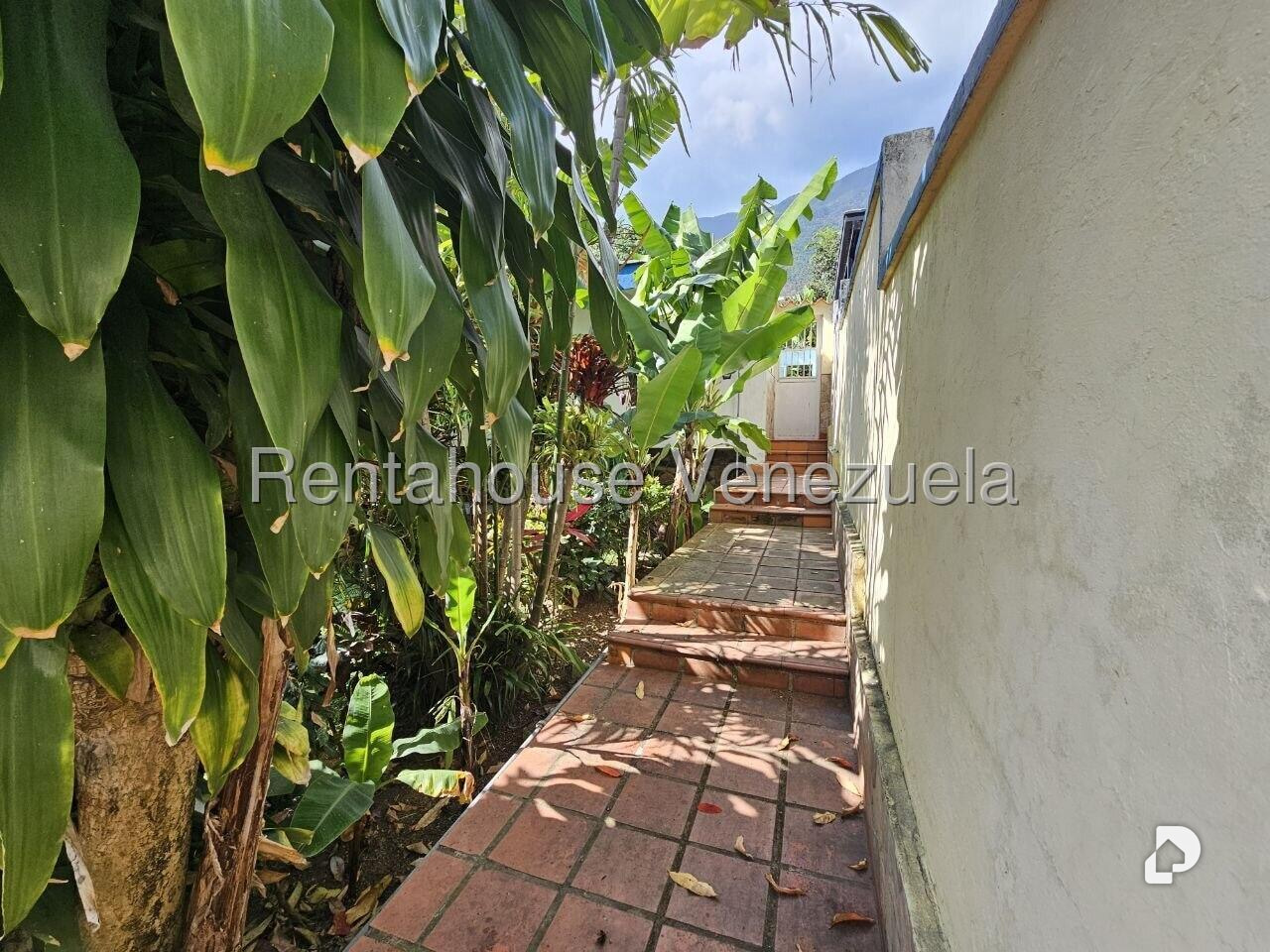 Casa en Los Palos Grandes, Caracas – 5