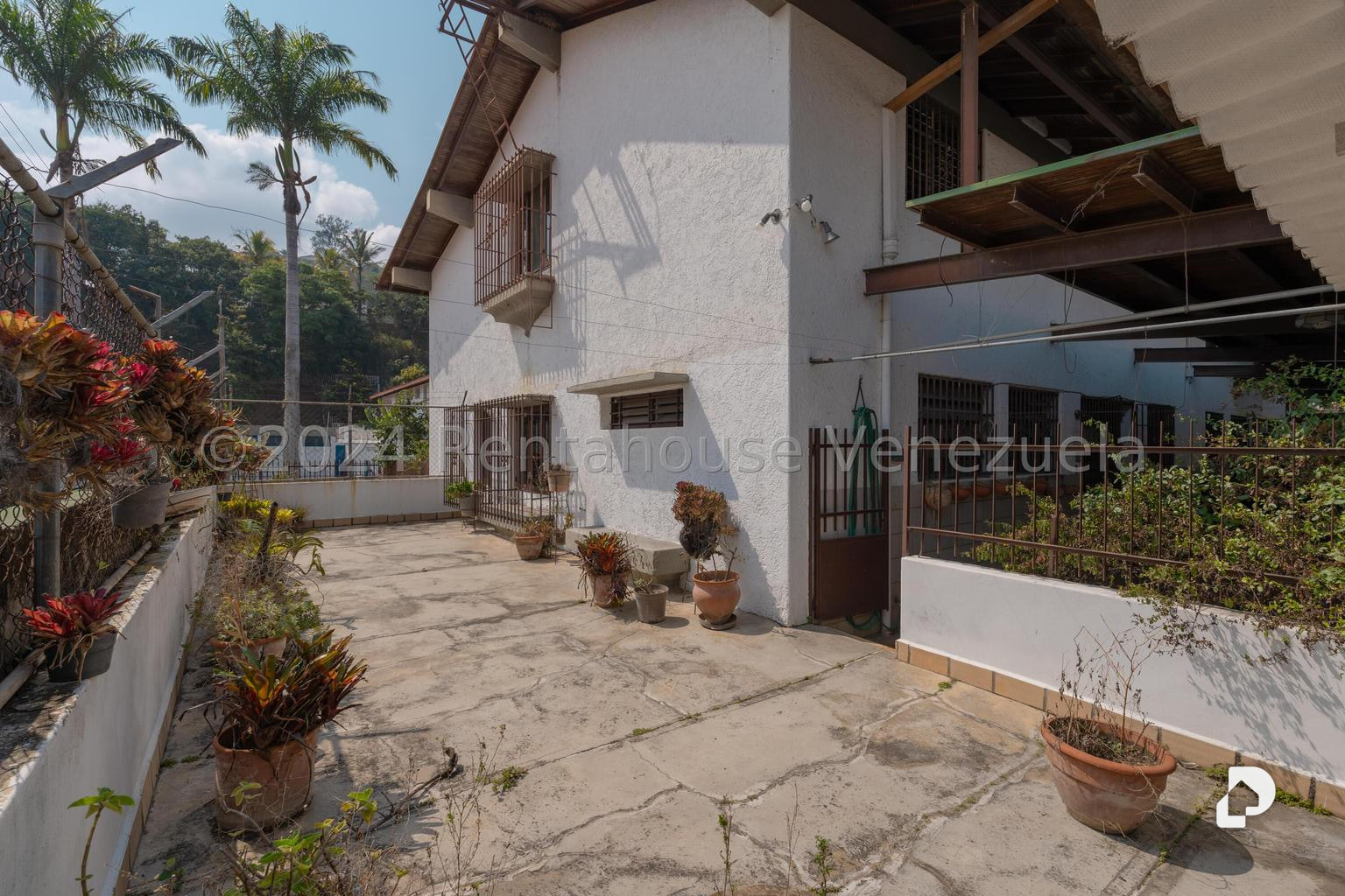 Casa en Macaracuay, Caracas – 30