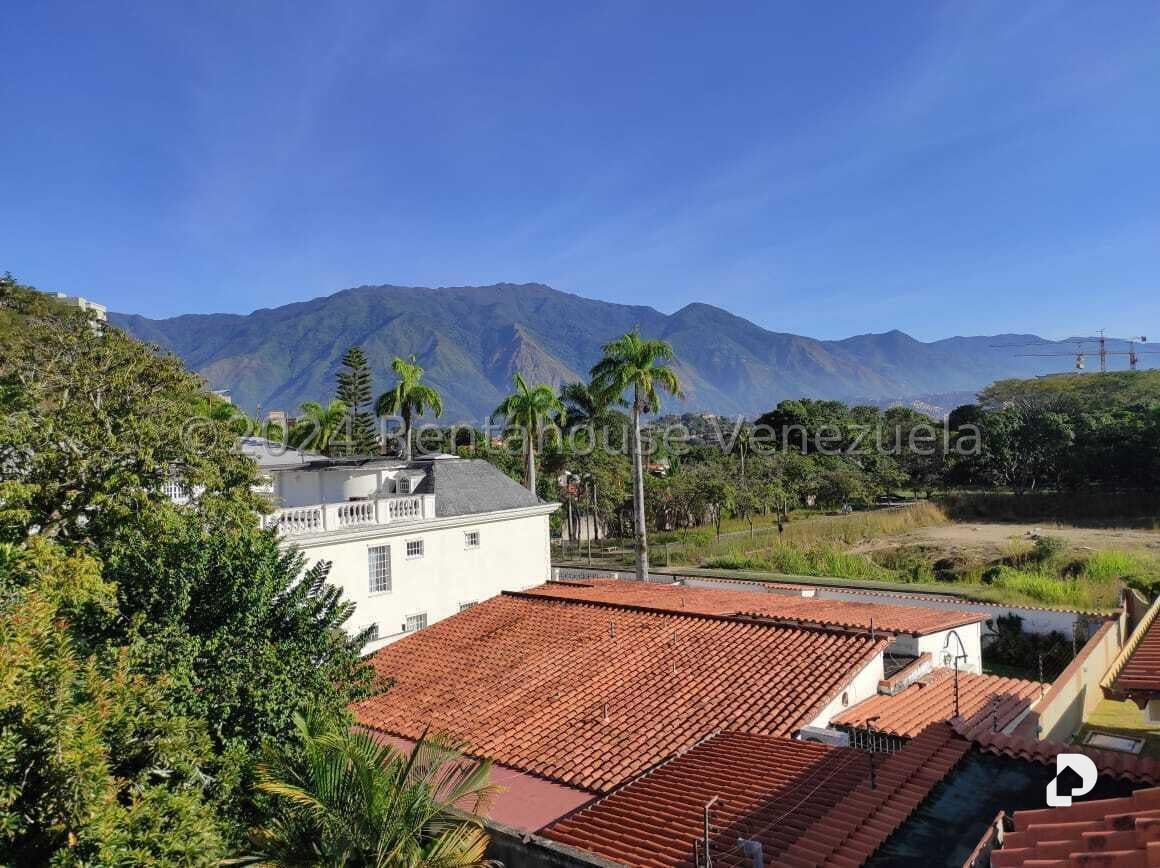 Casa en Macaracuay, Caracas – 18