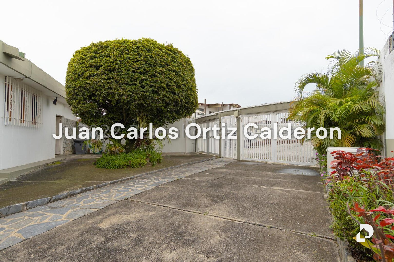 Casa en Cumbres de Curumo, Caracas – 26