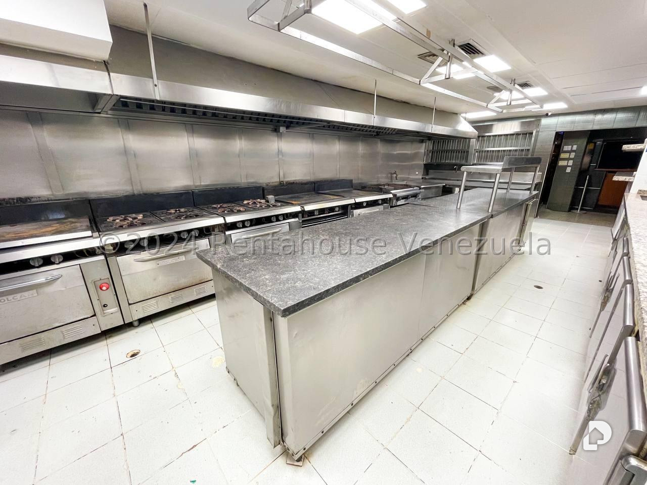 Local comercial en Los Palos Grandes, Caracas – 20