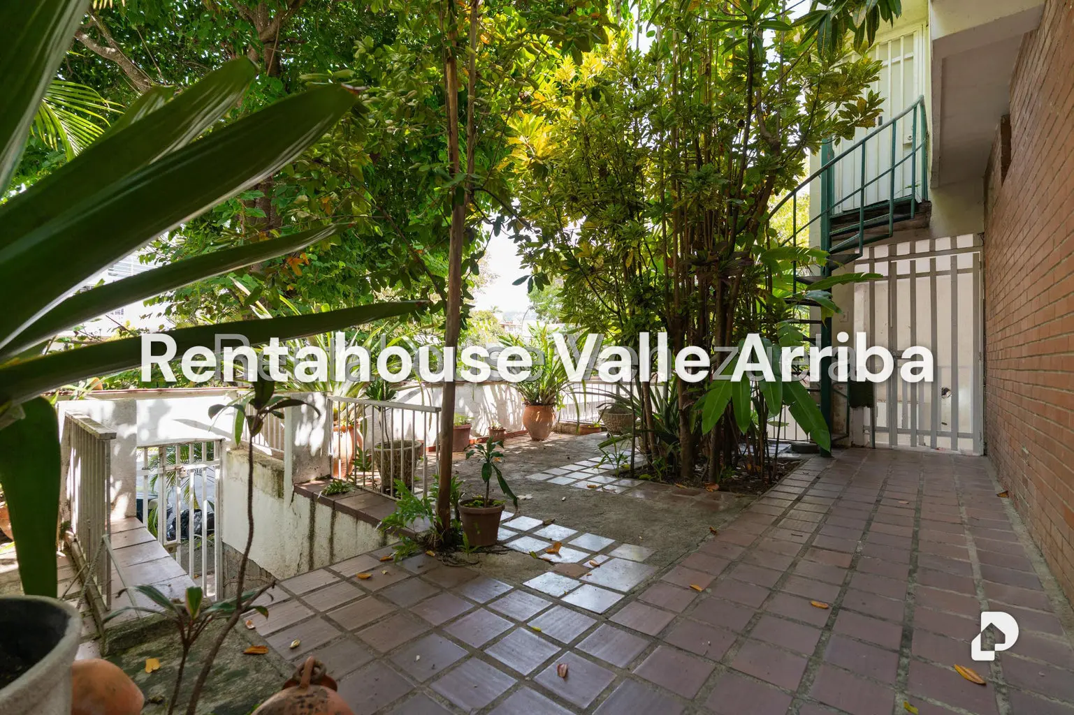 Casa en El Cafetal, Caracas – 2
