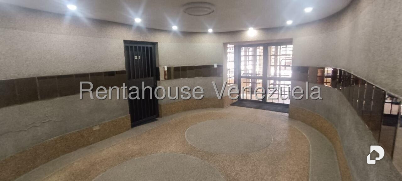 Apartamento en Lomas del Avila, Caracas – 92