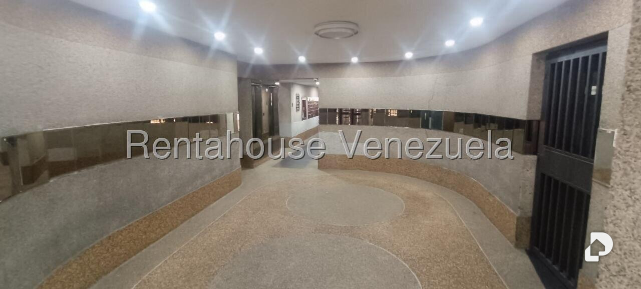 Apartamento en Lomas del Avila, Caracas – 93