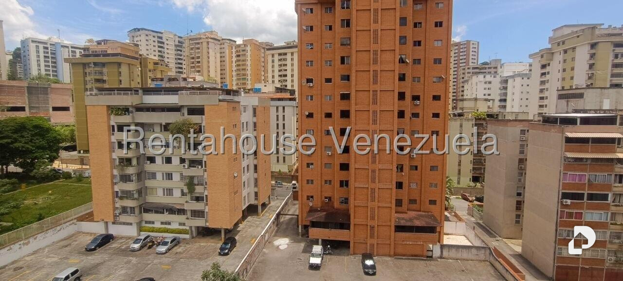 Apartamento en Lomas del Avila, Caracas – 12