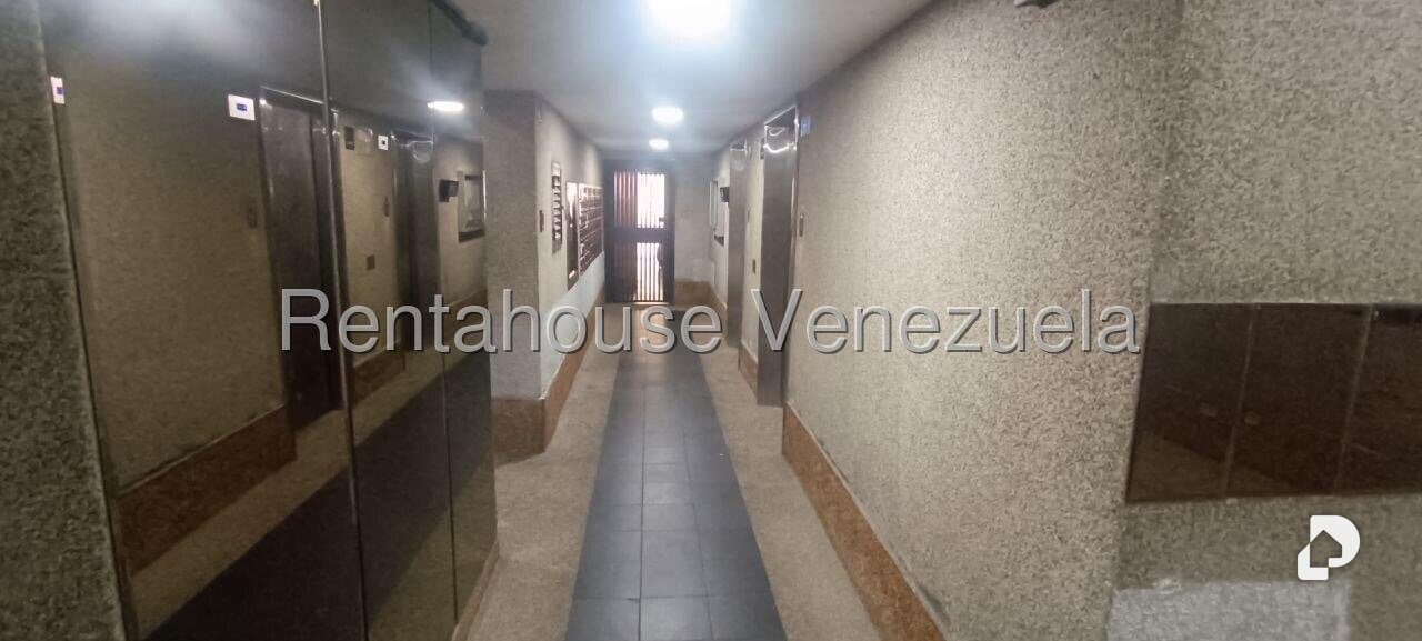 Apartamento en Lomas del Avila, Caracas – 91