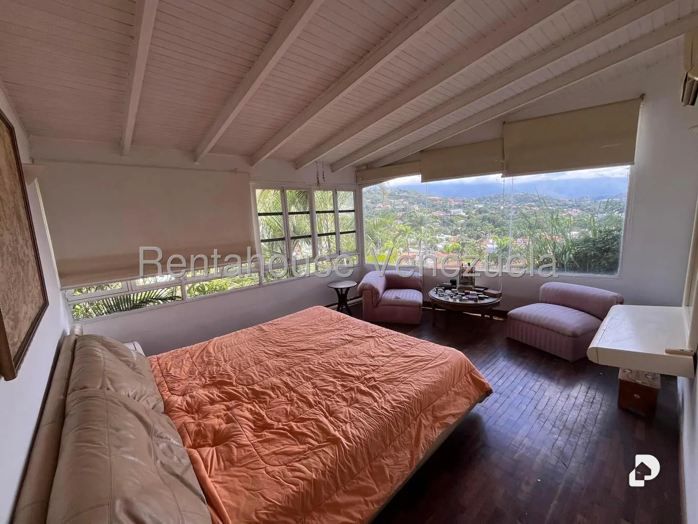 Casa en Prados del Este, Caracas – 30