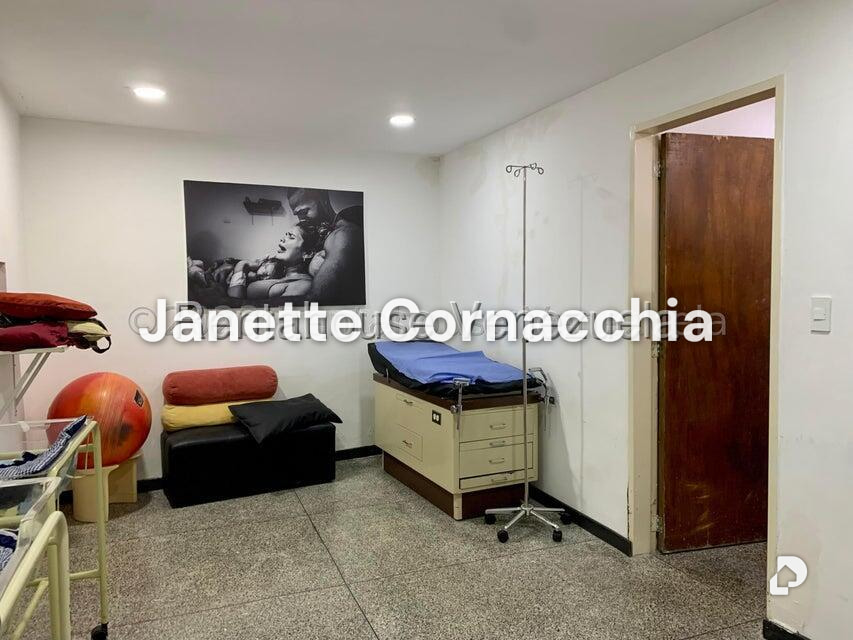 Local comercial en Chuao, Caracas – 6