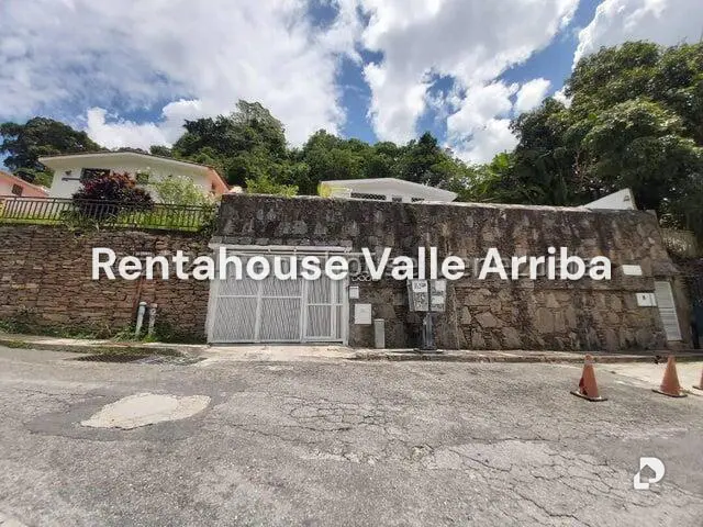 House in Santa Fe Norte, Caracas – 1