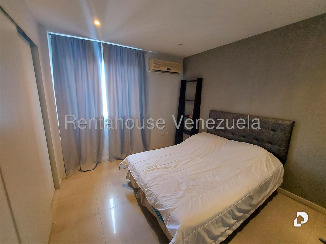 Apartamento en Altamira, Caracas – 18