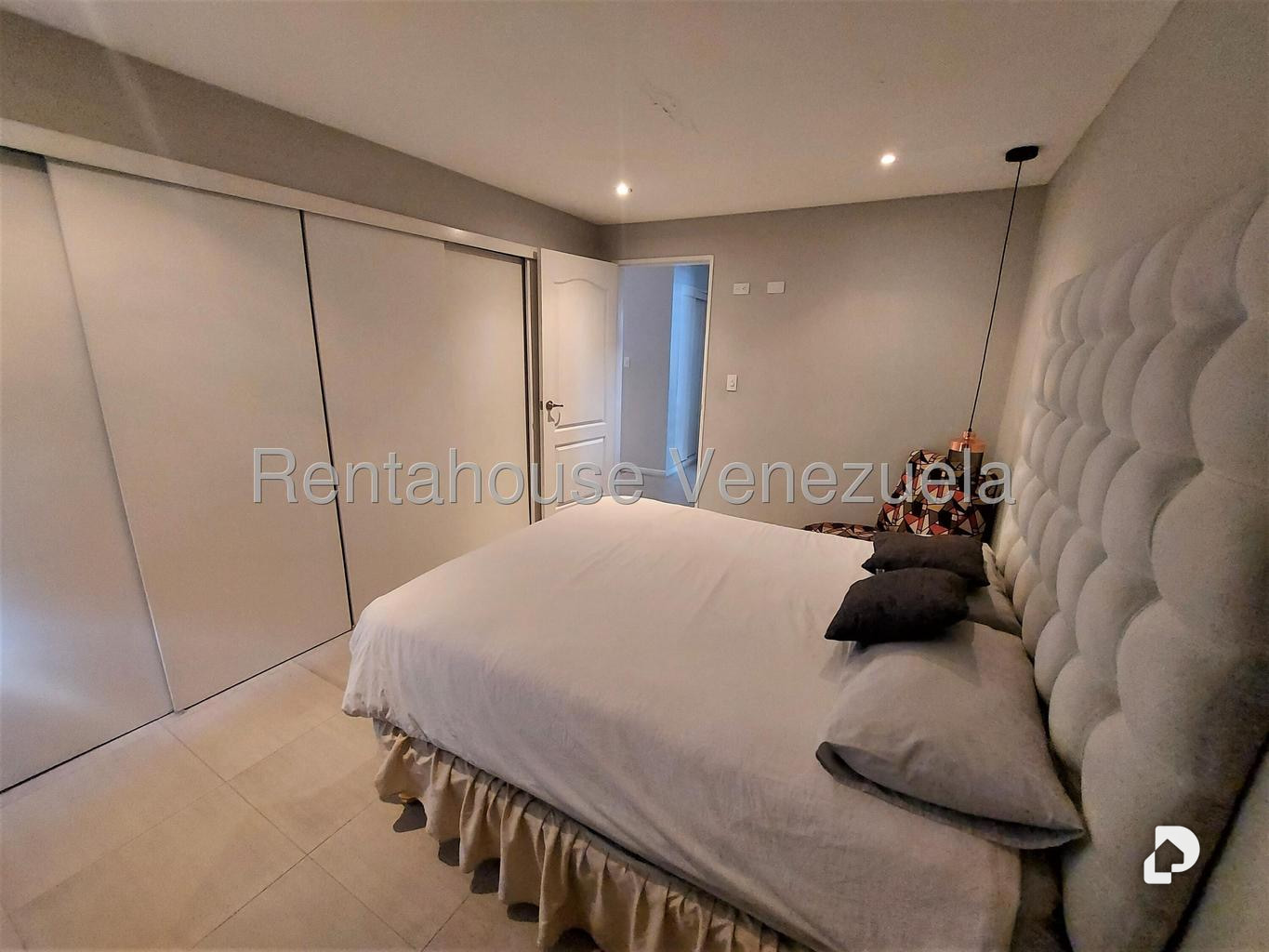 Apartamento en Altamira, Caracas – 15