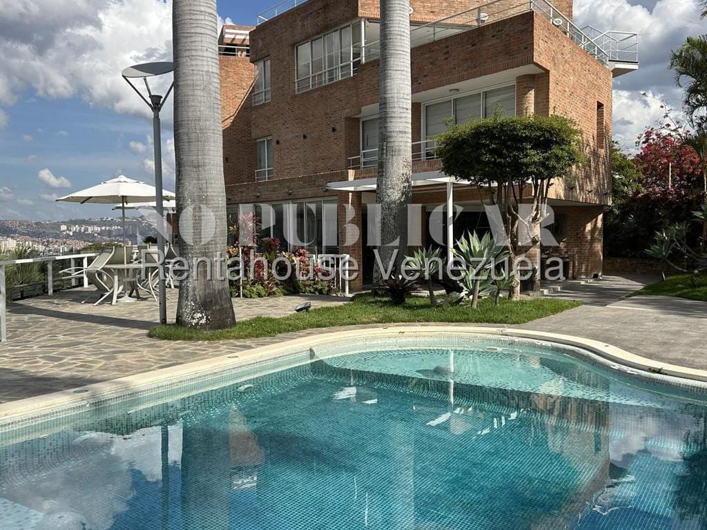 Penthouse en Lomas de Chuao, Caracas - 1