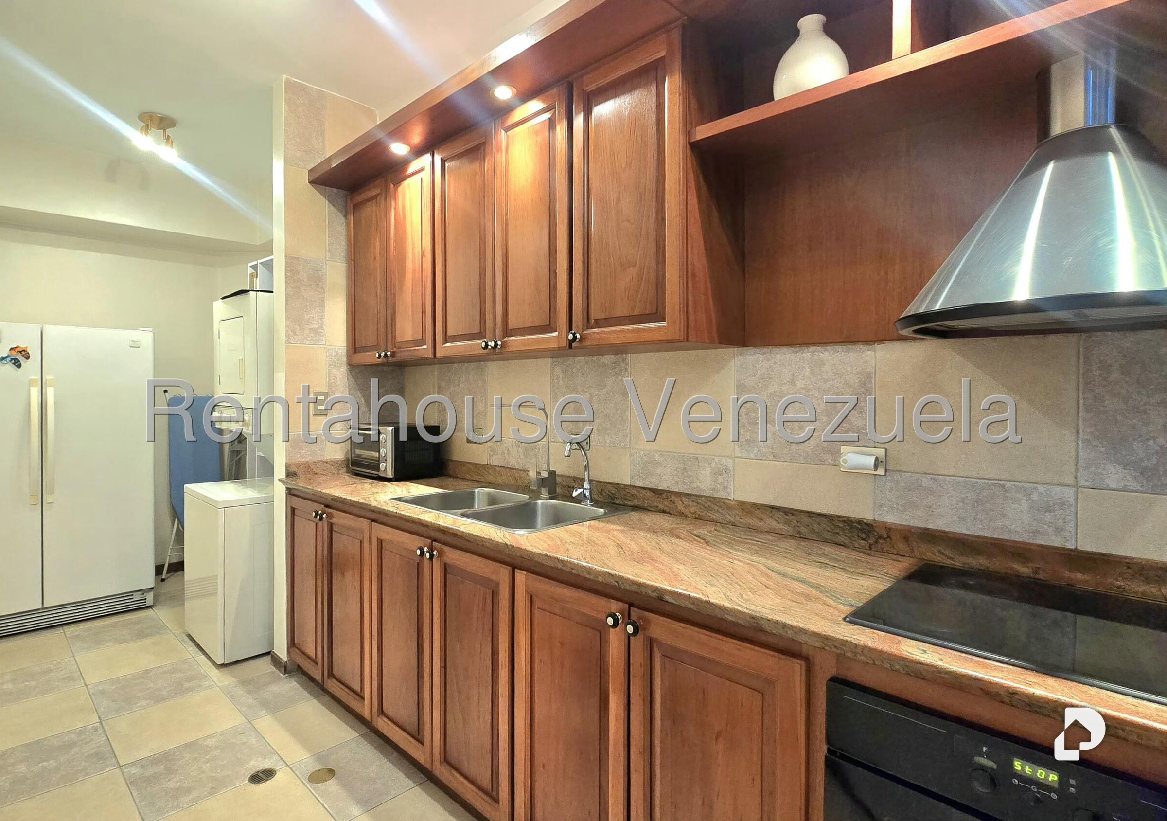 Apartamento en Campo Alegre, Caracas – 8