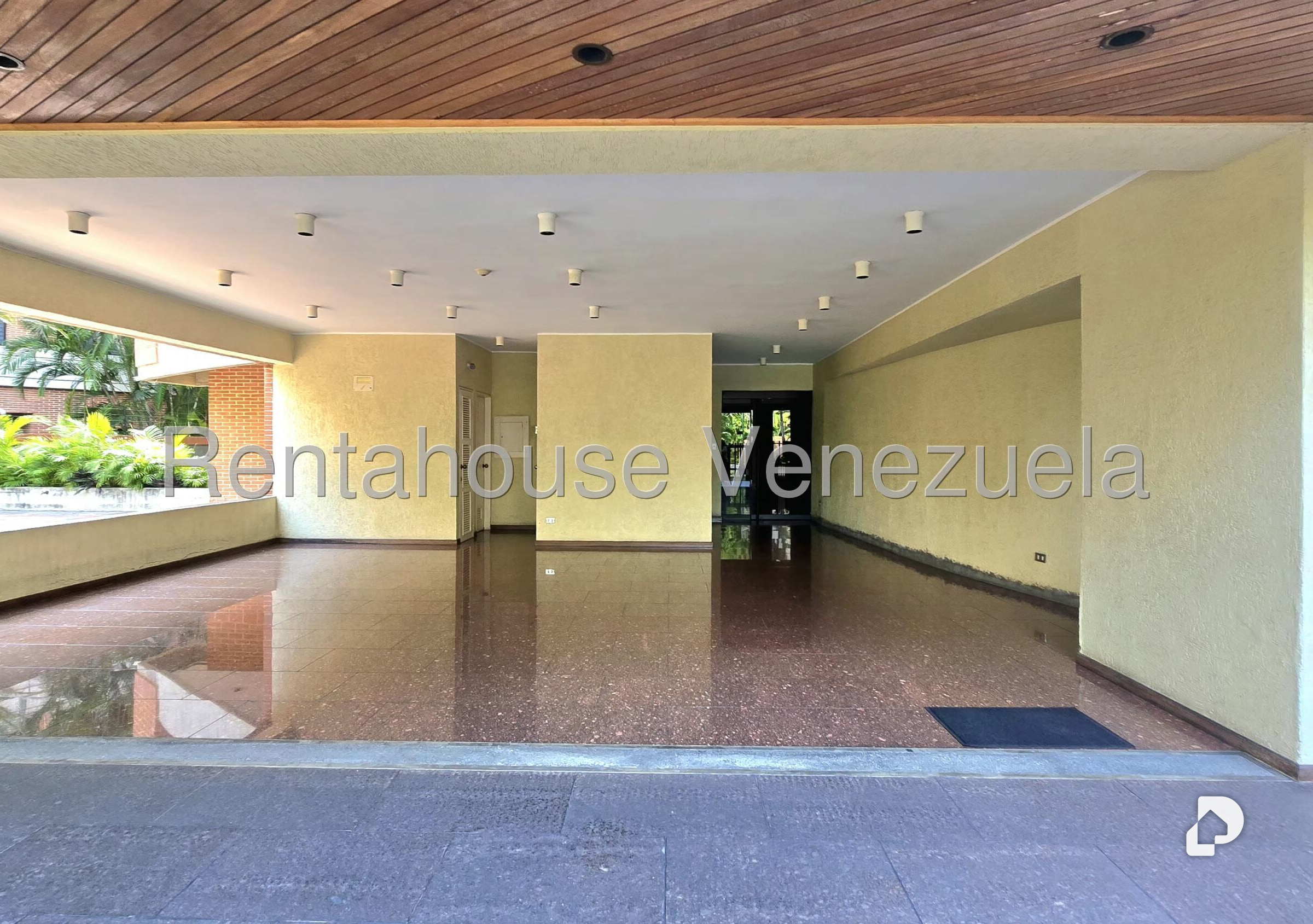 Apartamento en Campo Alegre, Caracas – 2